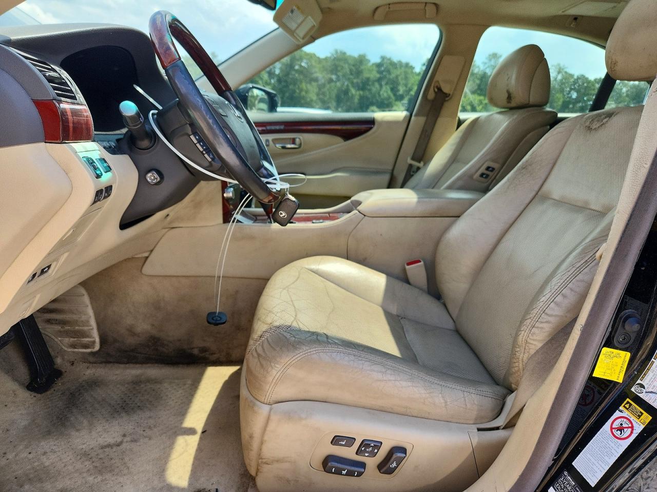 2012 LEXUS LS460
