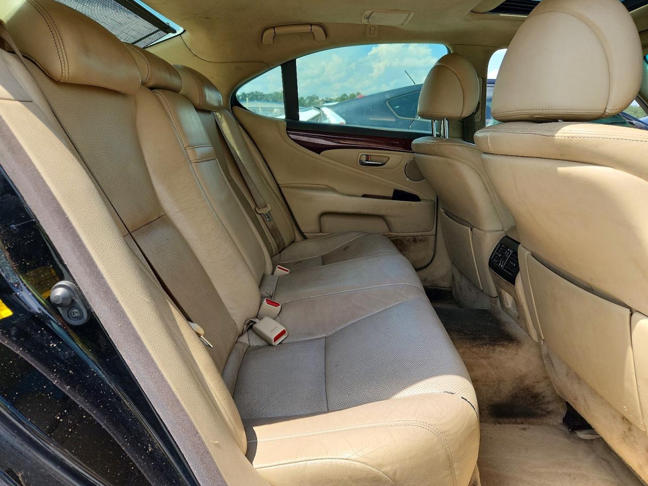 2012 LEXUS LS460