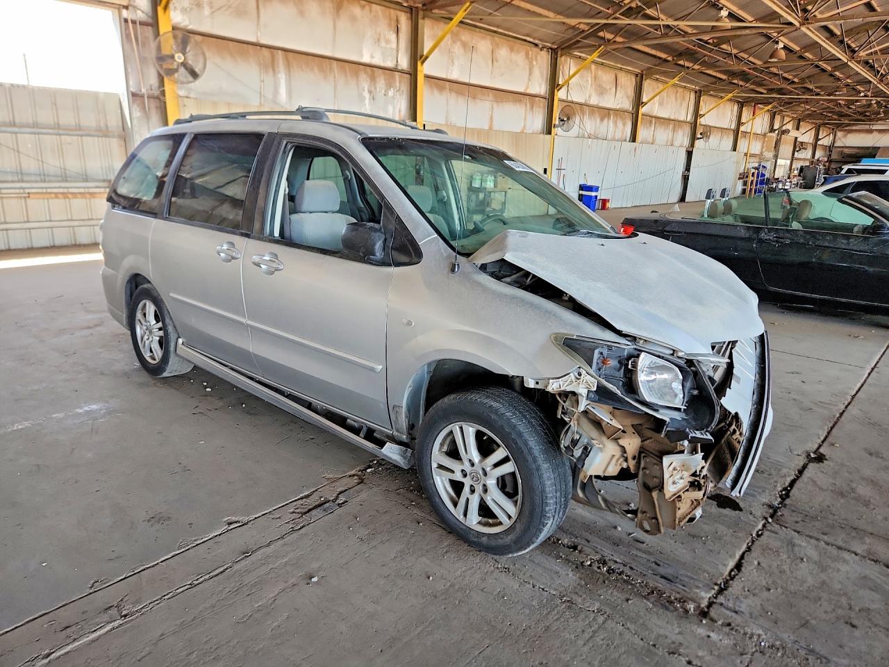 2005 MAZDA MPV