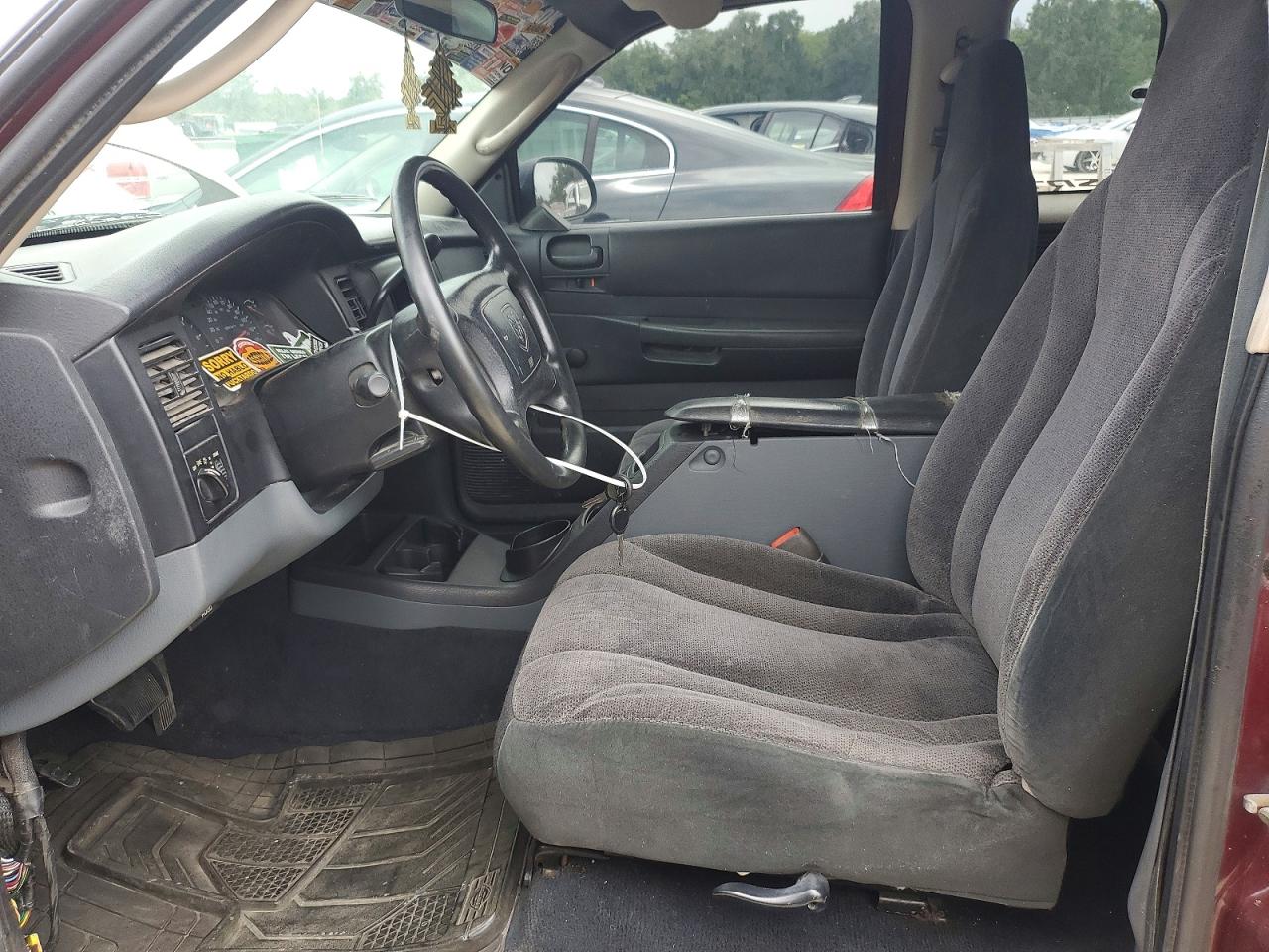 2002 DODGE DAKOTA