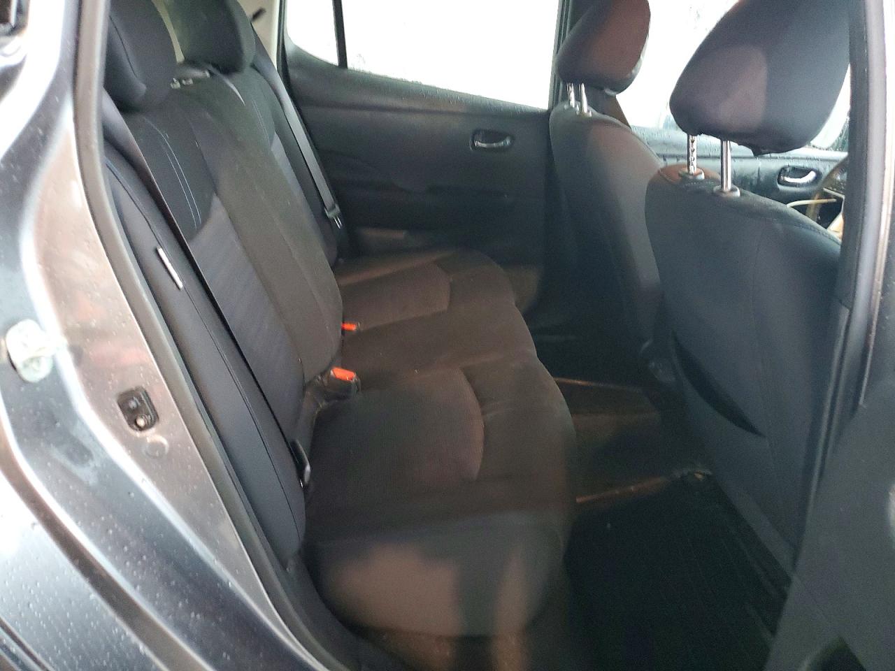 2020 NISSAN LEAF