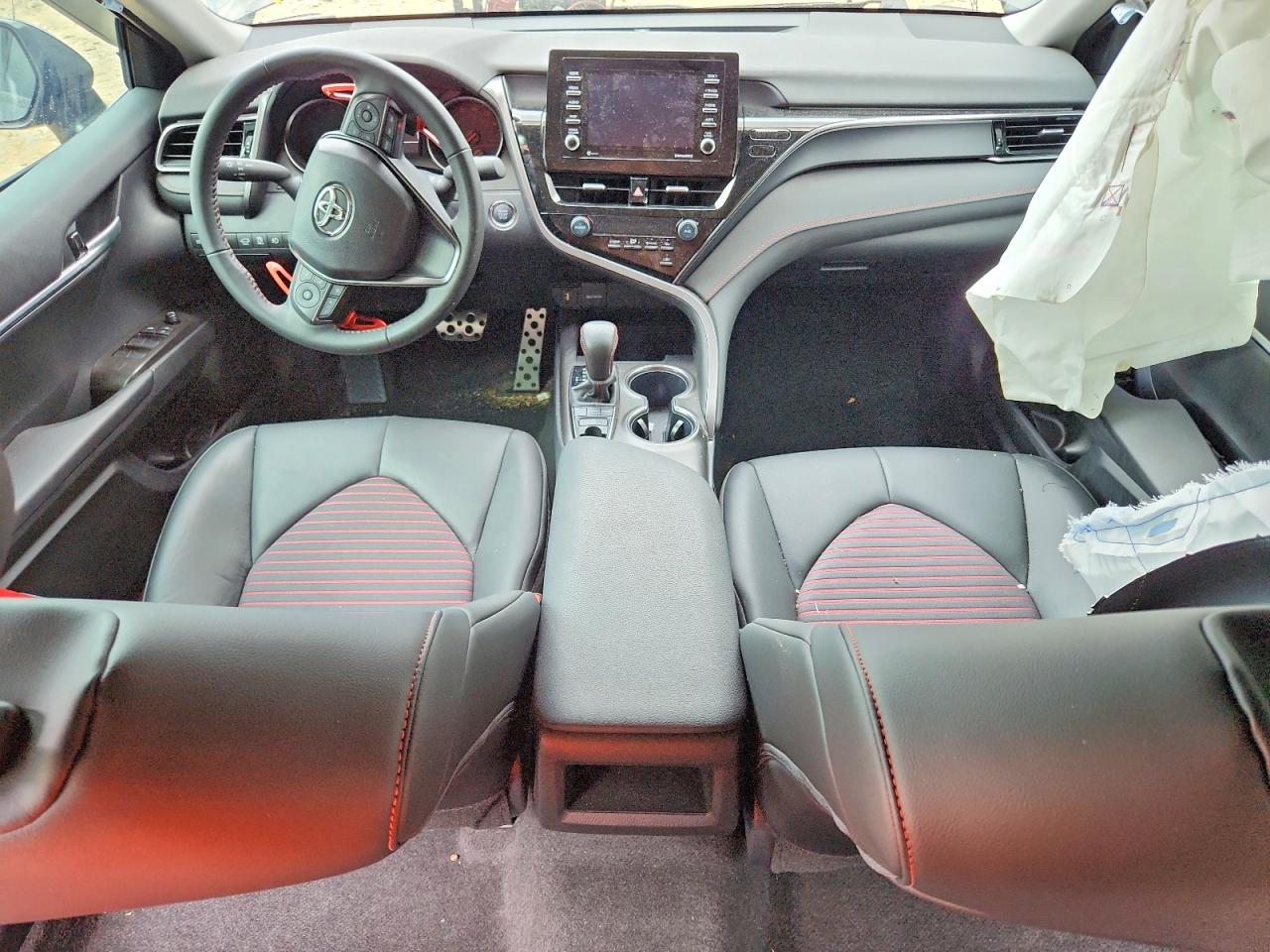 2024 TOYOTA CAMRY