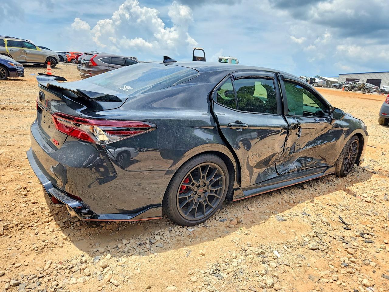 2024 TOYOTA CAMRY
