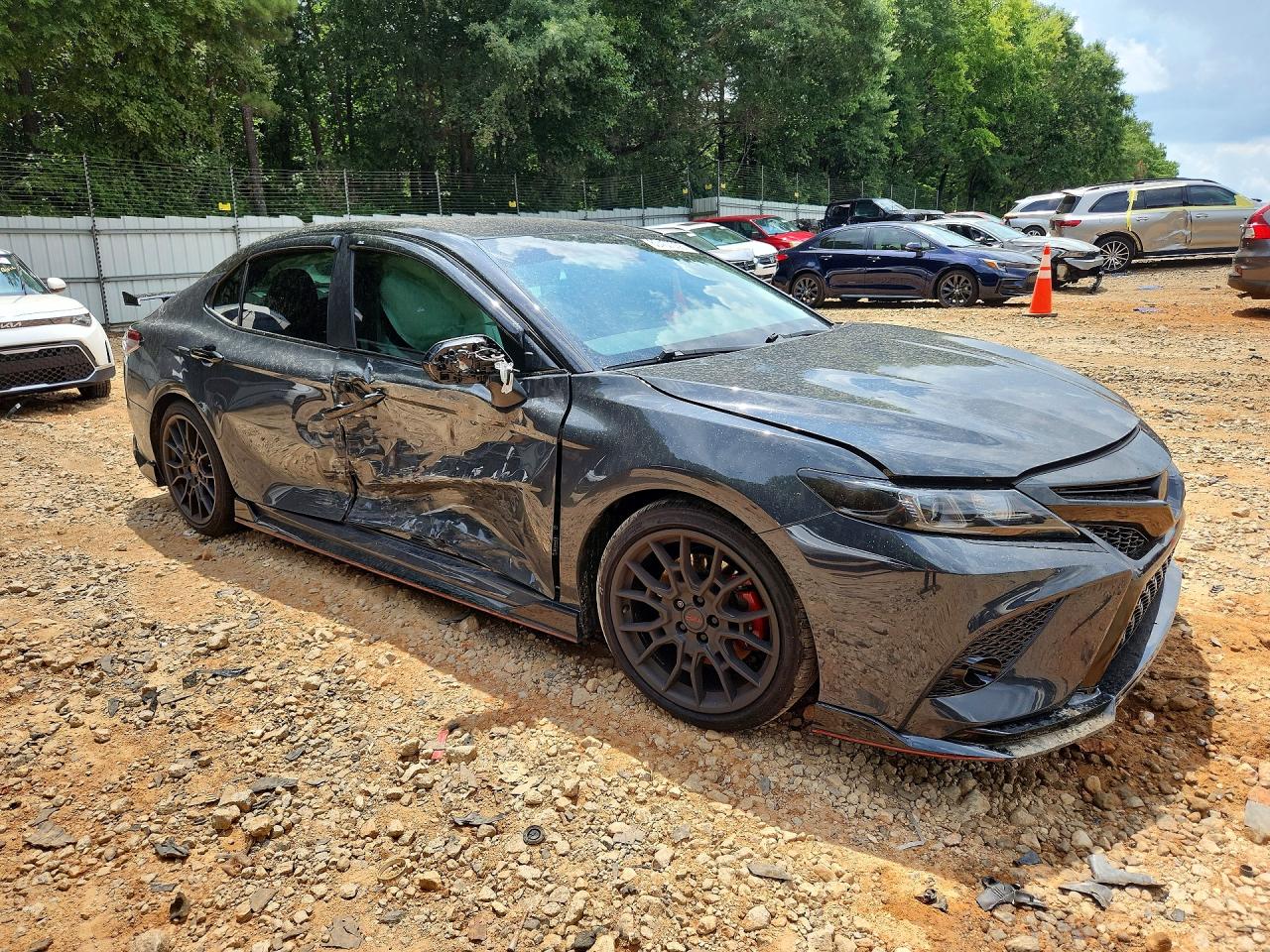 2024 TOYOTA CAMRY