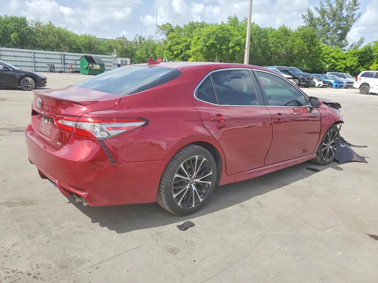 2018 TOYOTA CAMRY