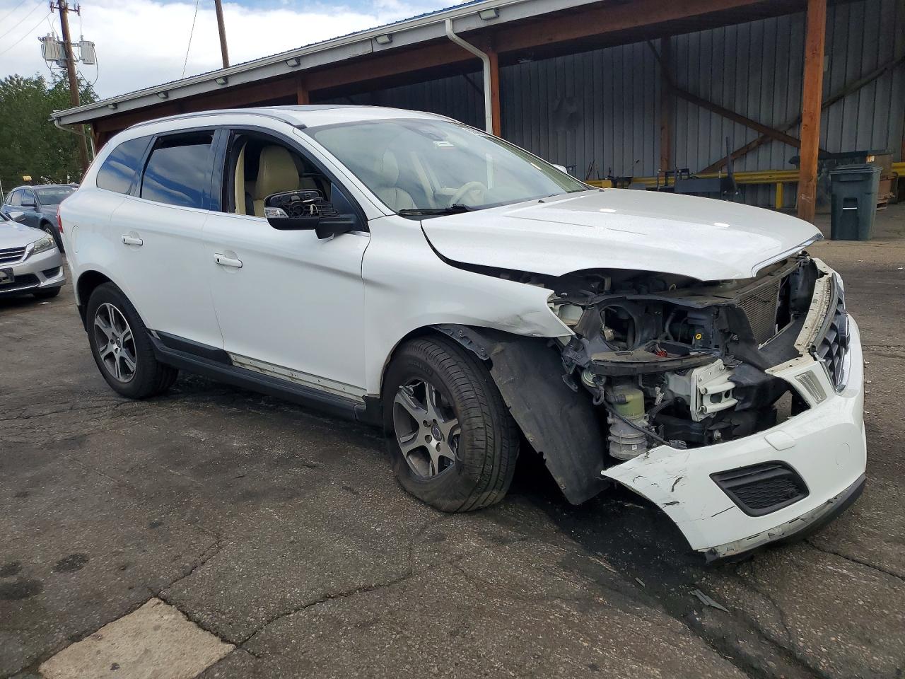 2012 VOLVO XC60