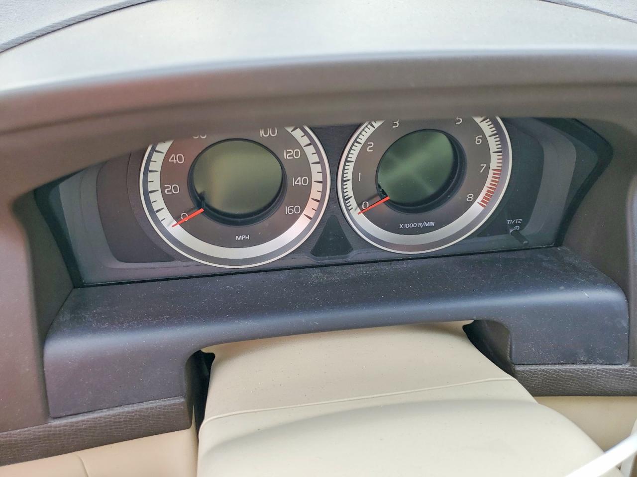 2012 VOLVO XC60