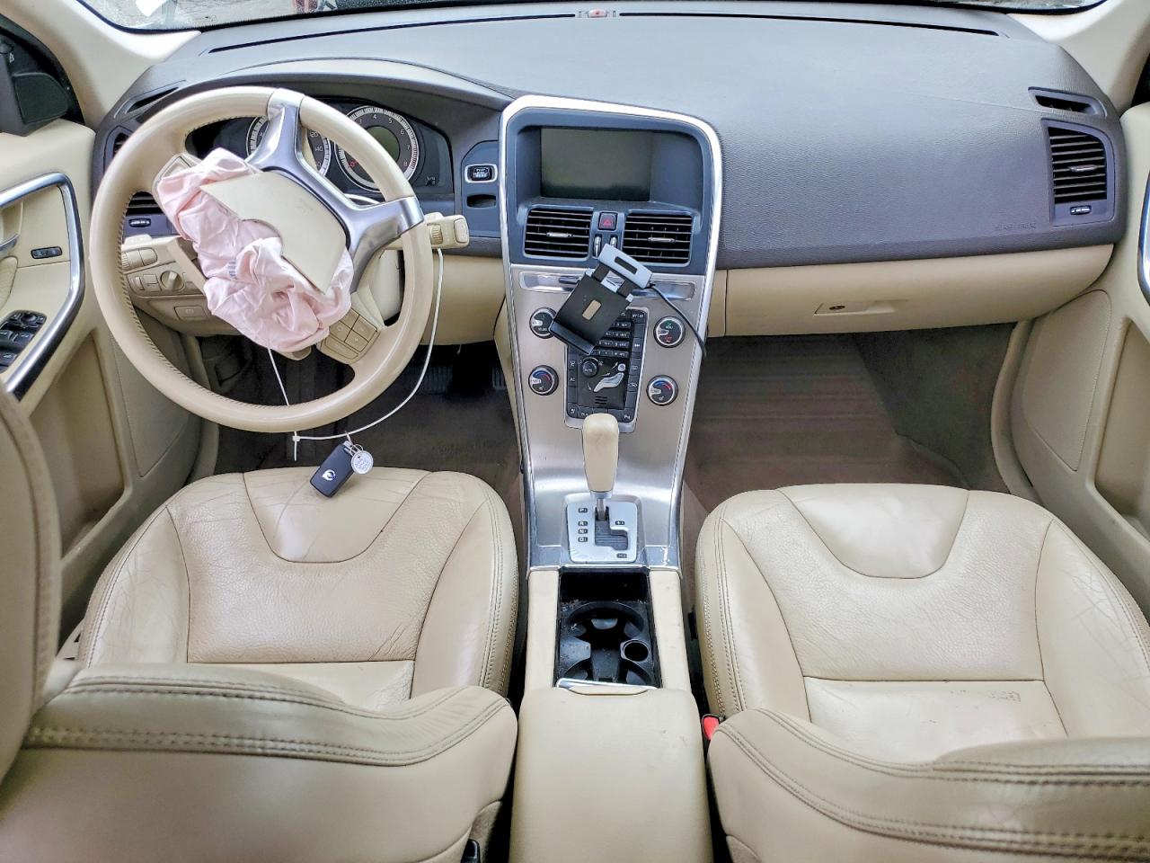 2012 VOLVO XC60