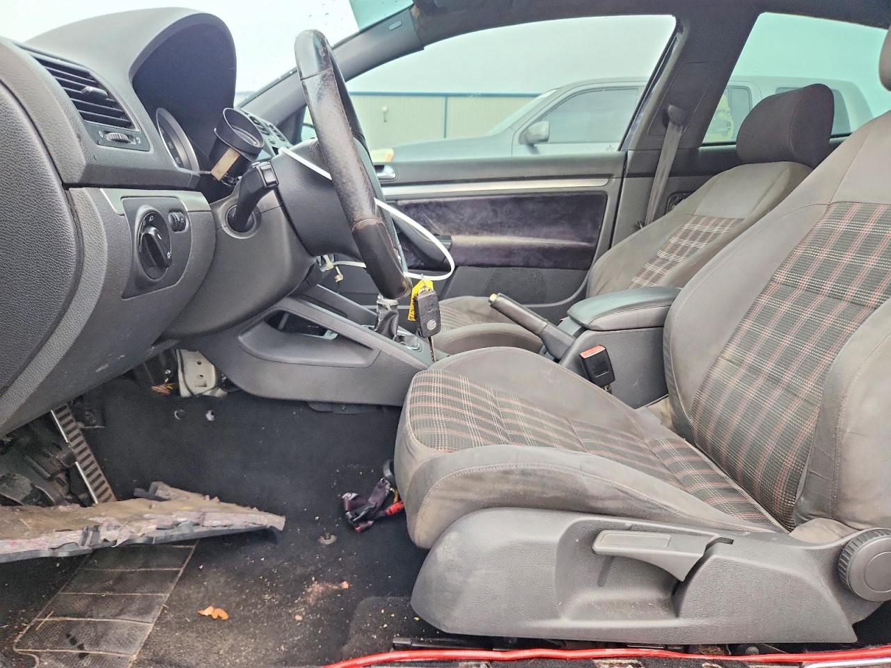 2009 VOLKSWAGEN GTI