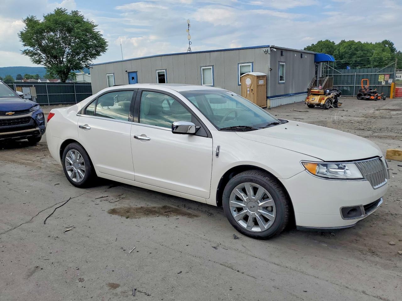2012 LINCOLN MKZ