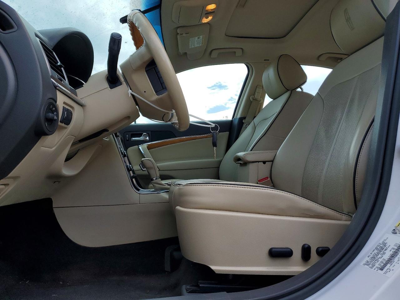 2012 LINCOLN MKZ