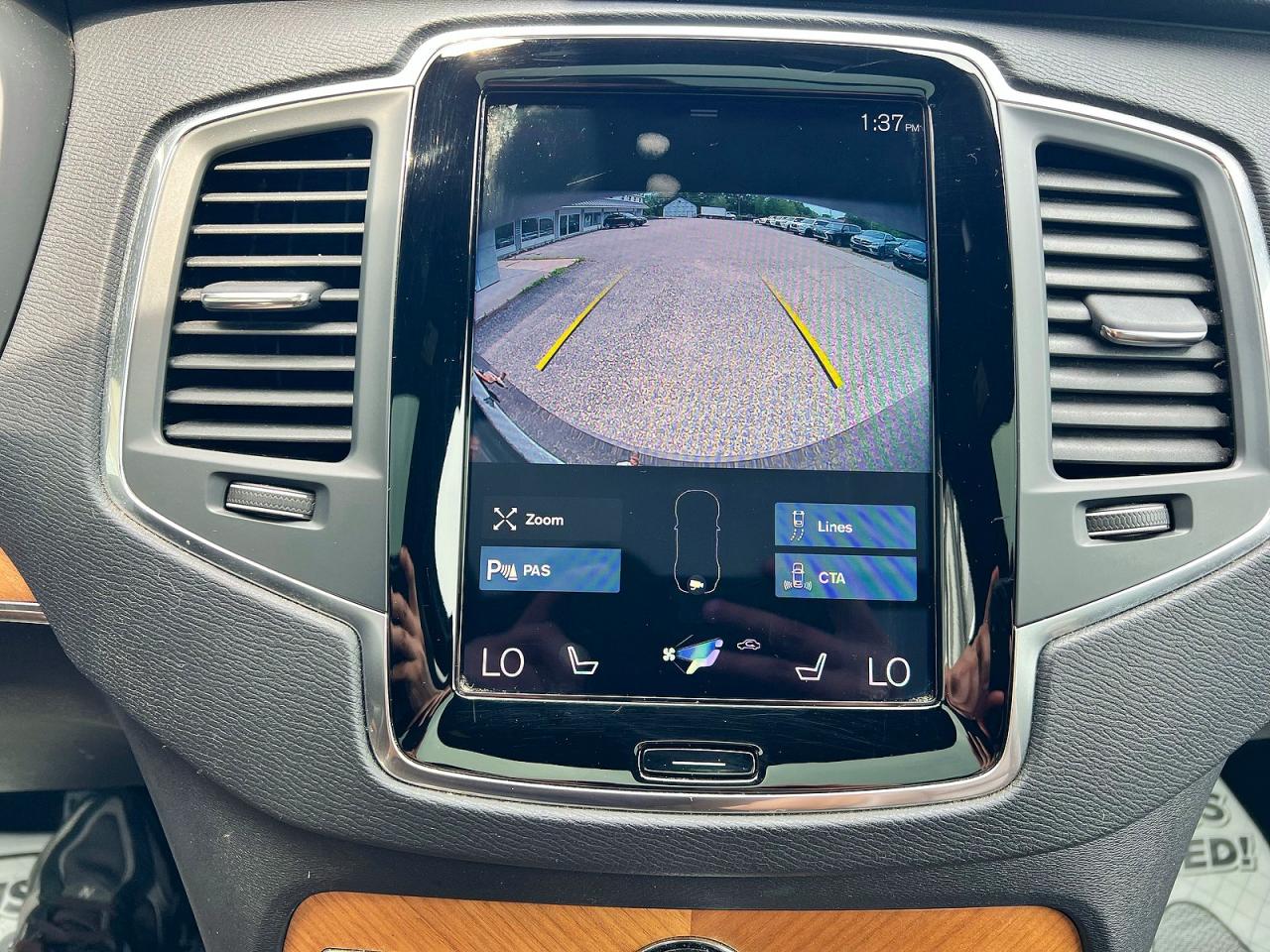 2021 VOLVO XC90
