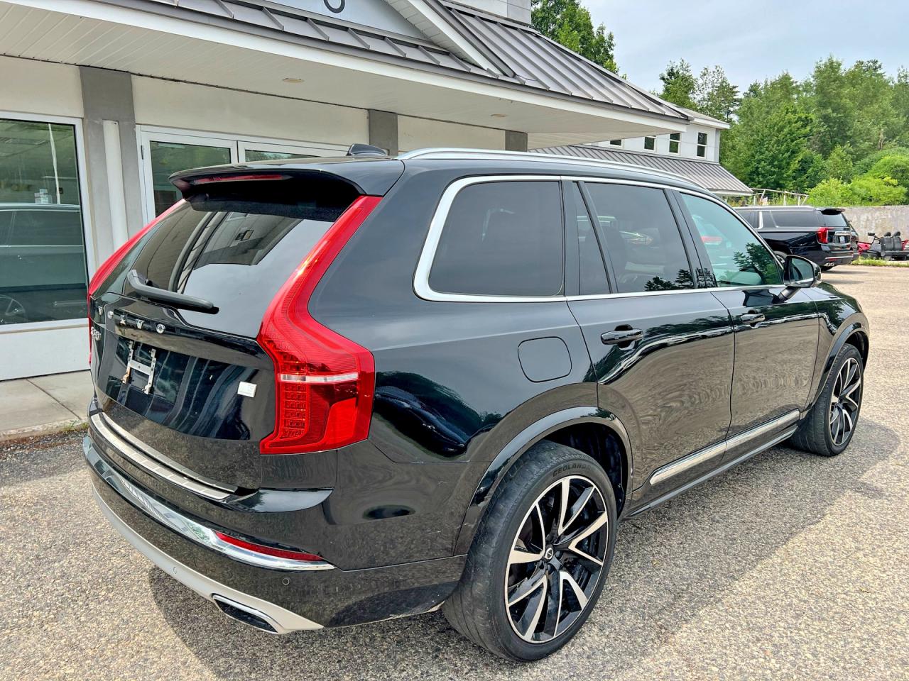 2021 VOLVO XC90