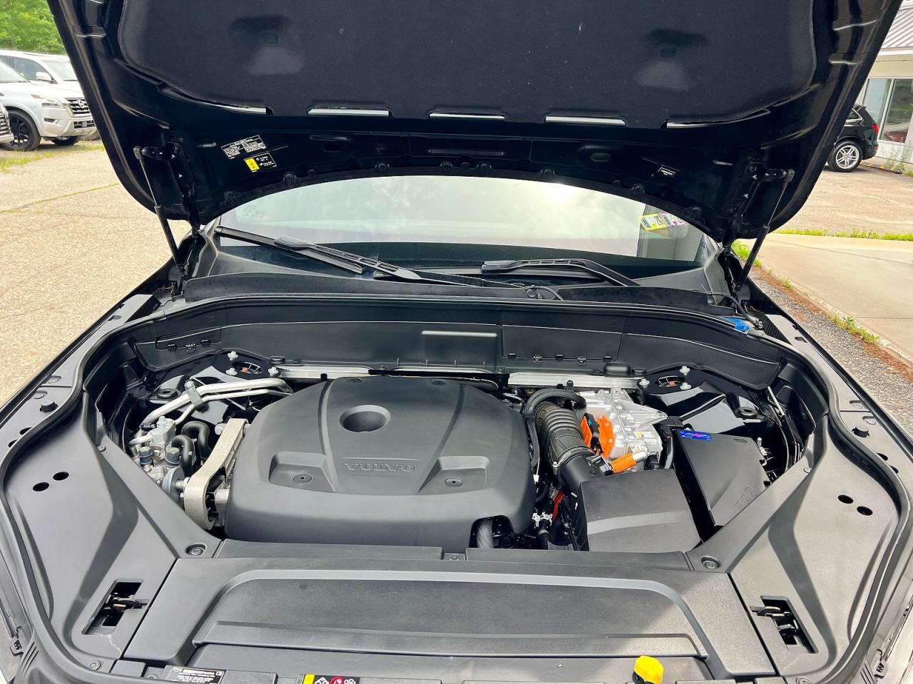 2021 VOLVO XC90