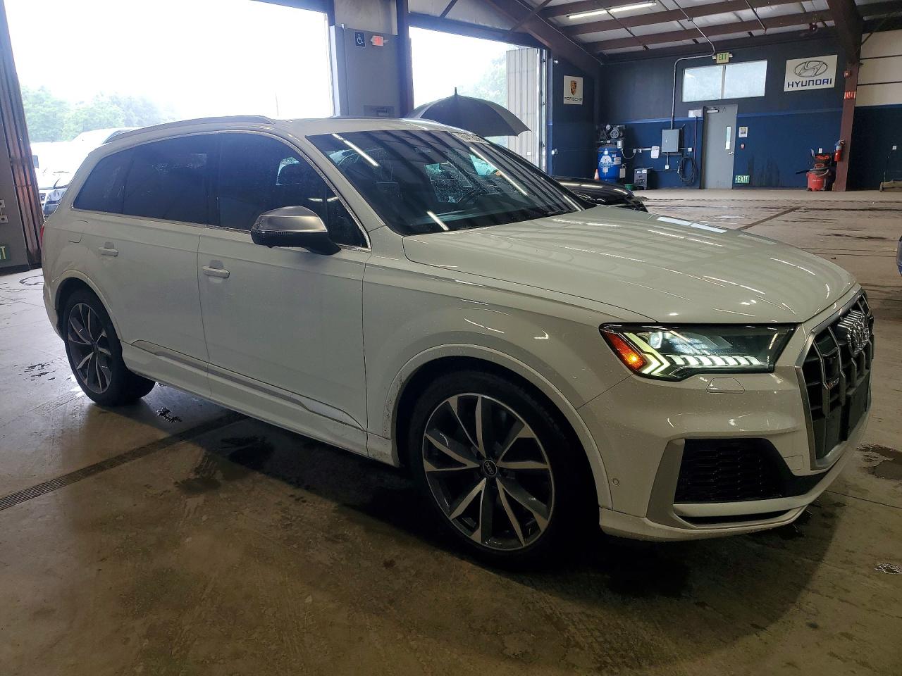 2021 AUDI SQ7