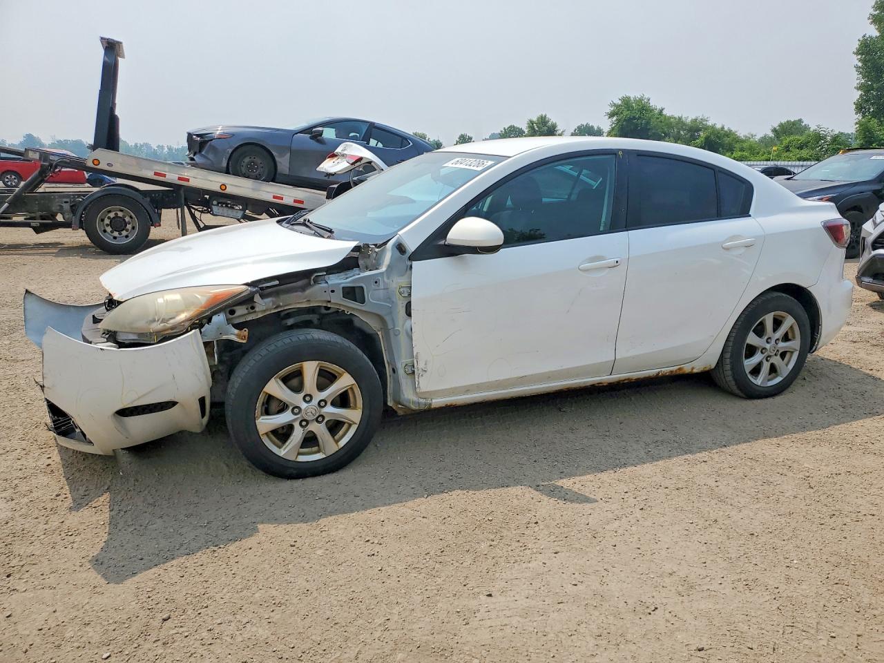 2013 MAZDA 3