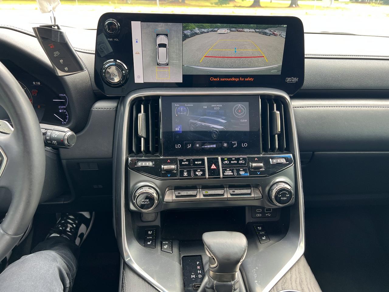 2023 LEXUS
