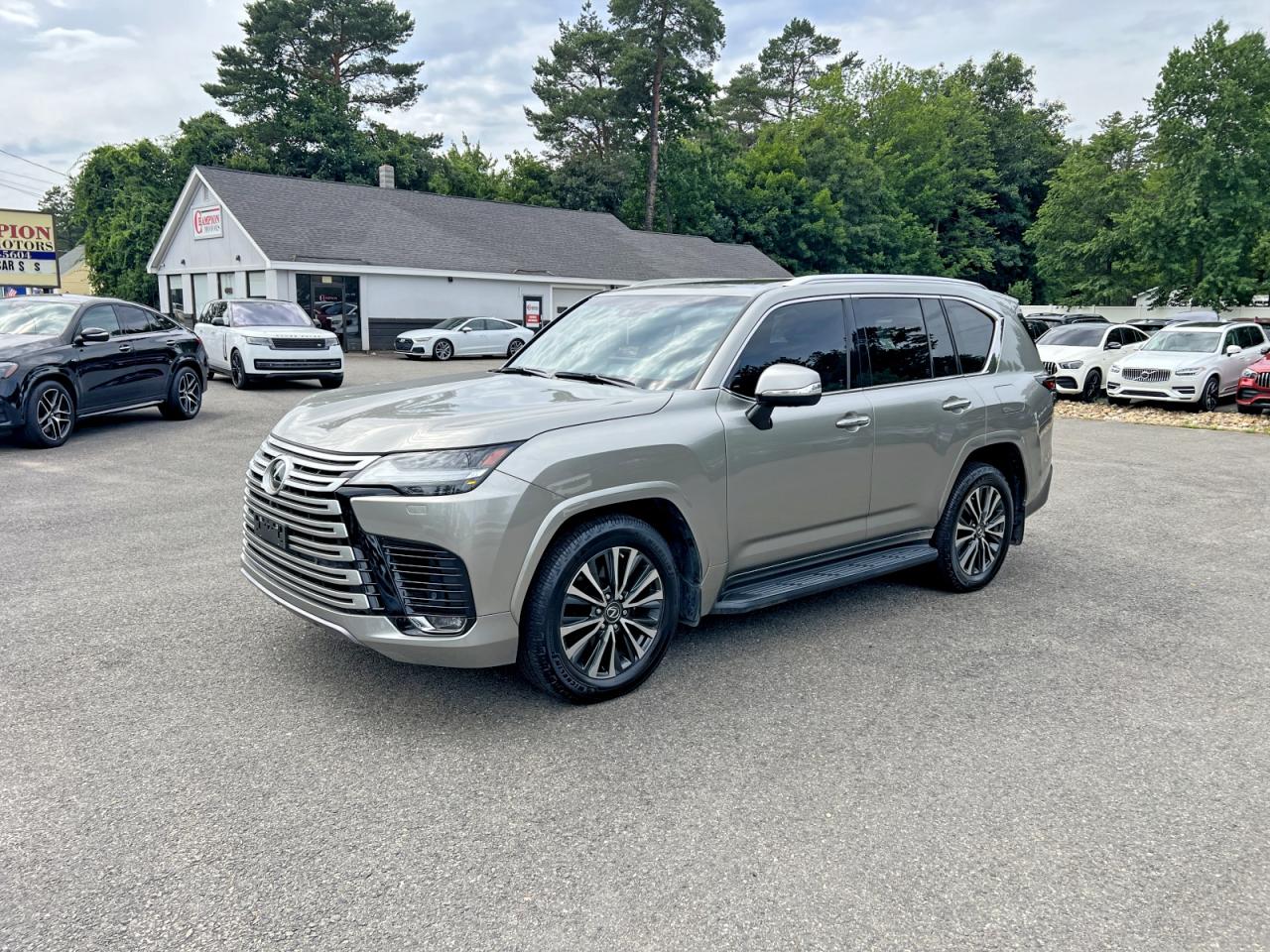 2023 LEXUS