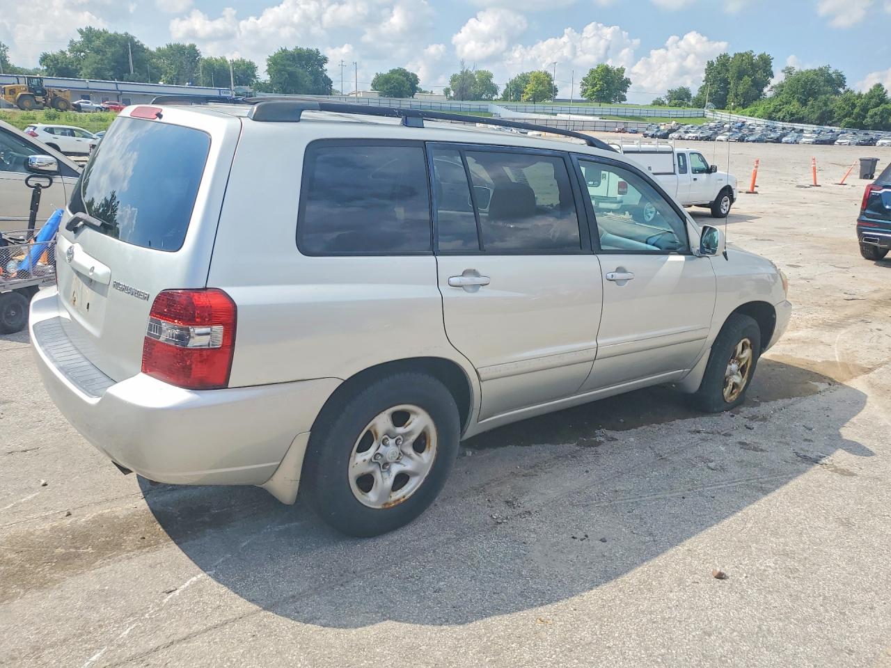 2005 TOYOTA HIGHLANDER
