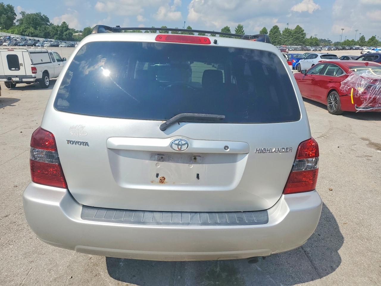 2005 TOYOTA HIGHLANDER
