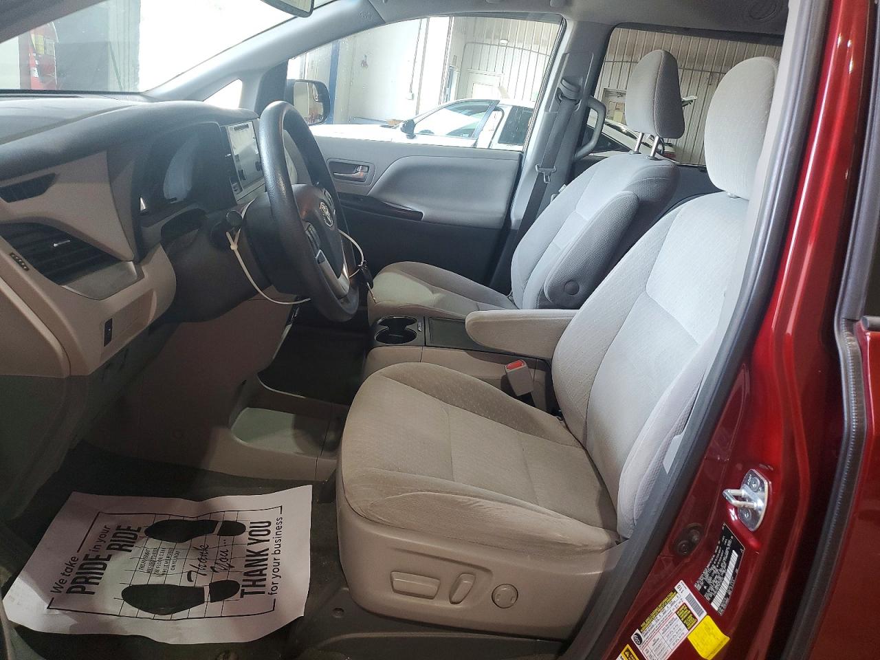 2017 TOYOTA SIENNA