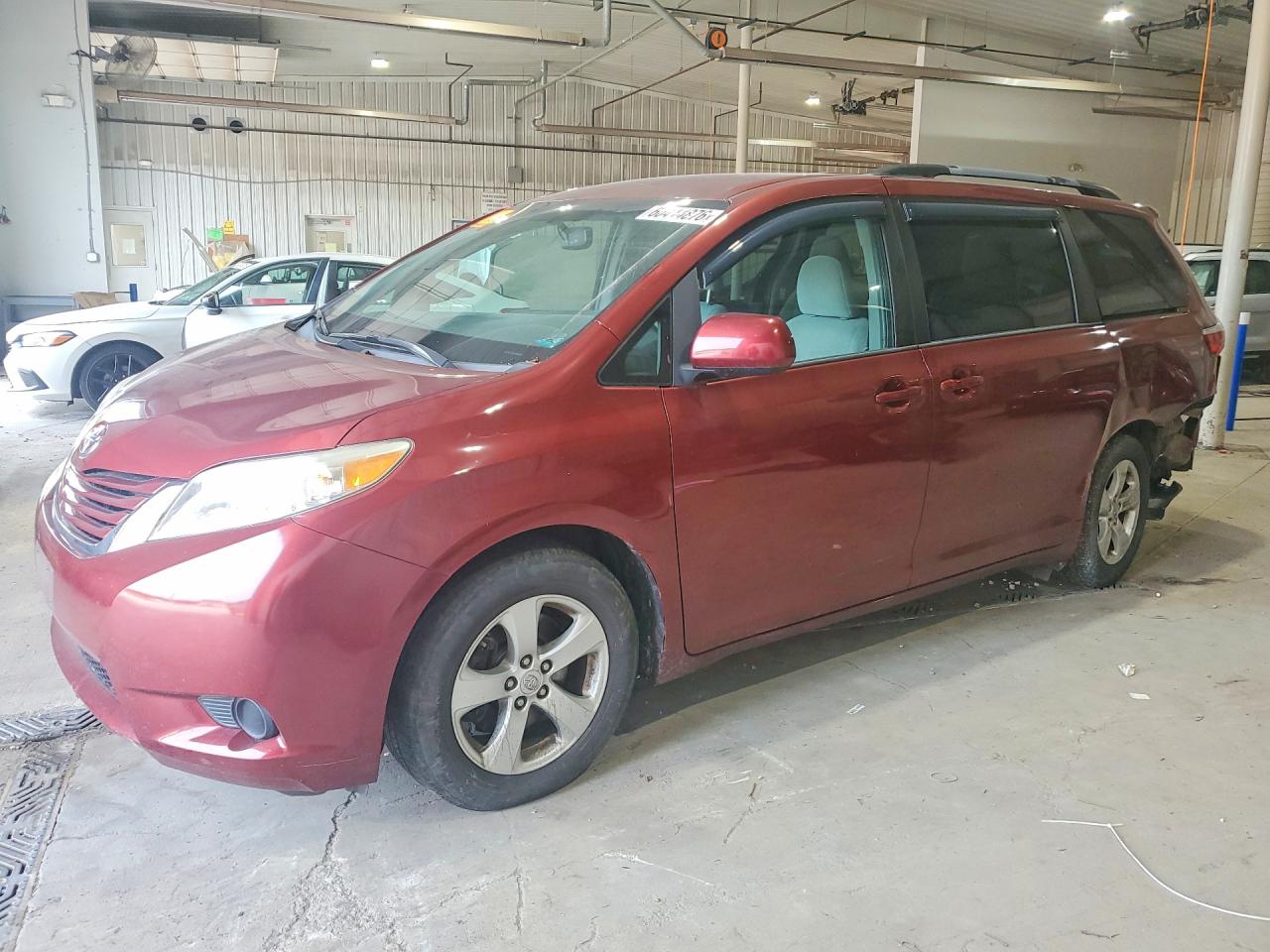 2017 TOYOTA SIENNA