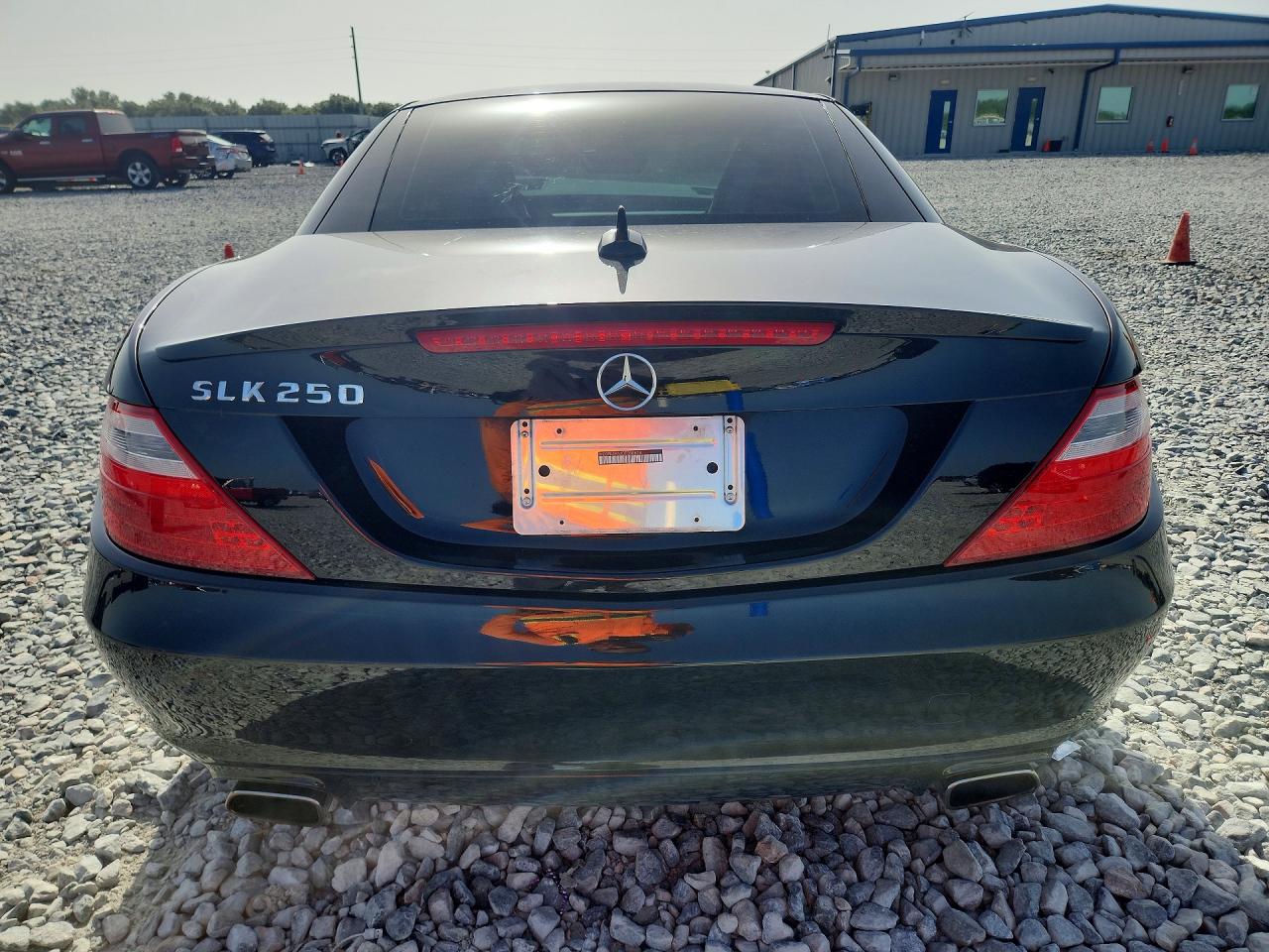 2013 MERCEDES-BENZ SLK-CLASS