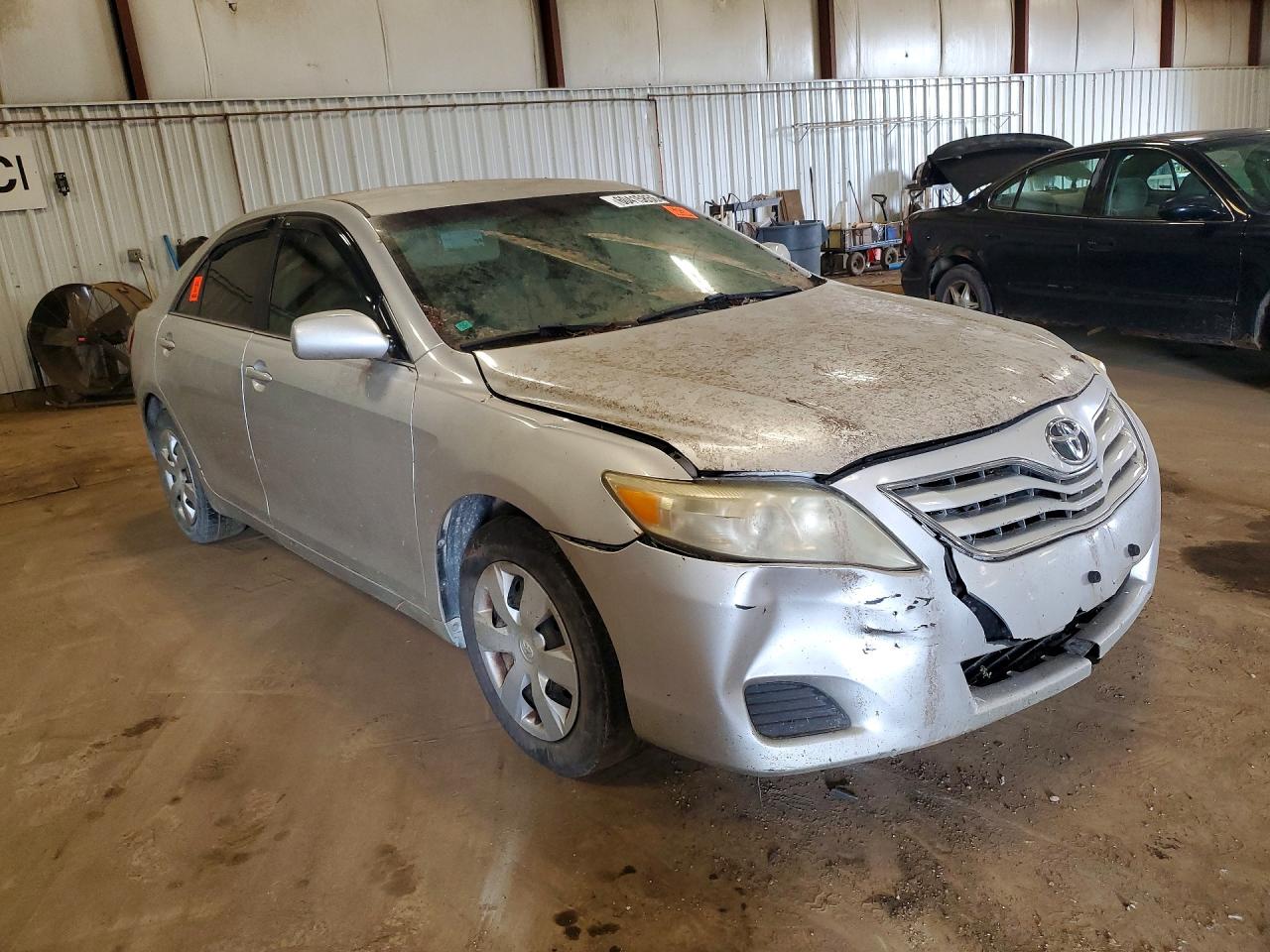 2011 TOYOTA CAMRY