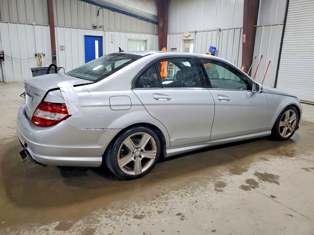 2011 MERCEDES-BENZ C-CLASS