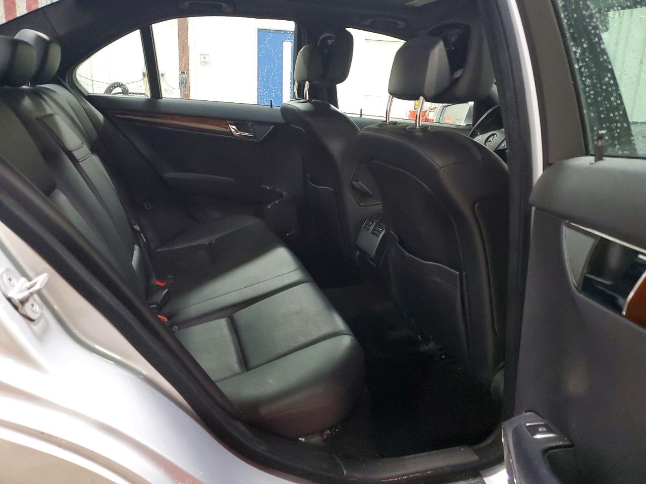 2011 MERCEDES-BENZ C-CLASS