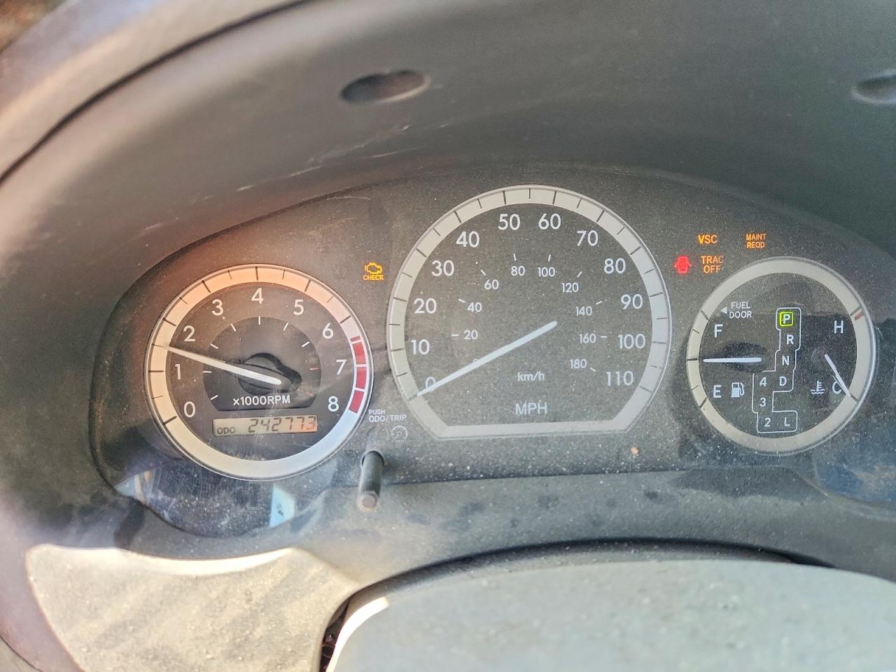 2010 TOYOTA SIENNA