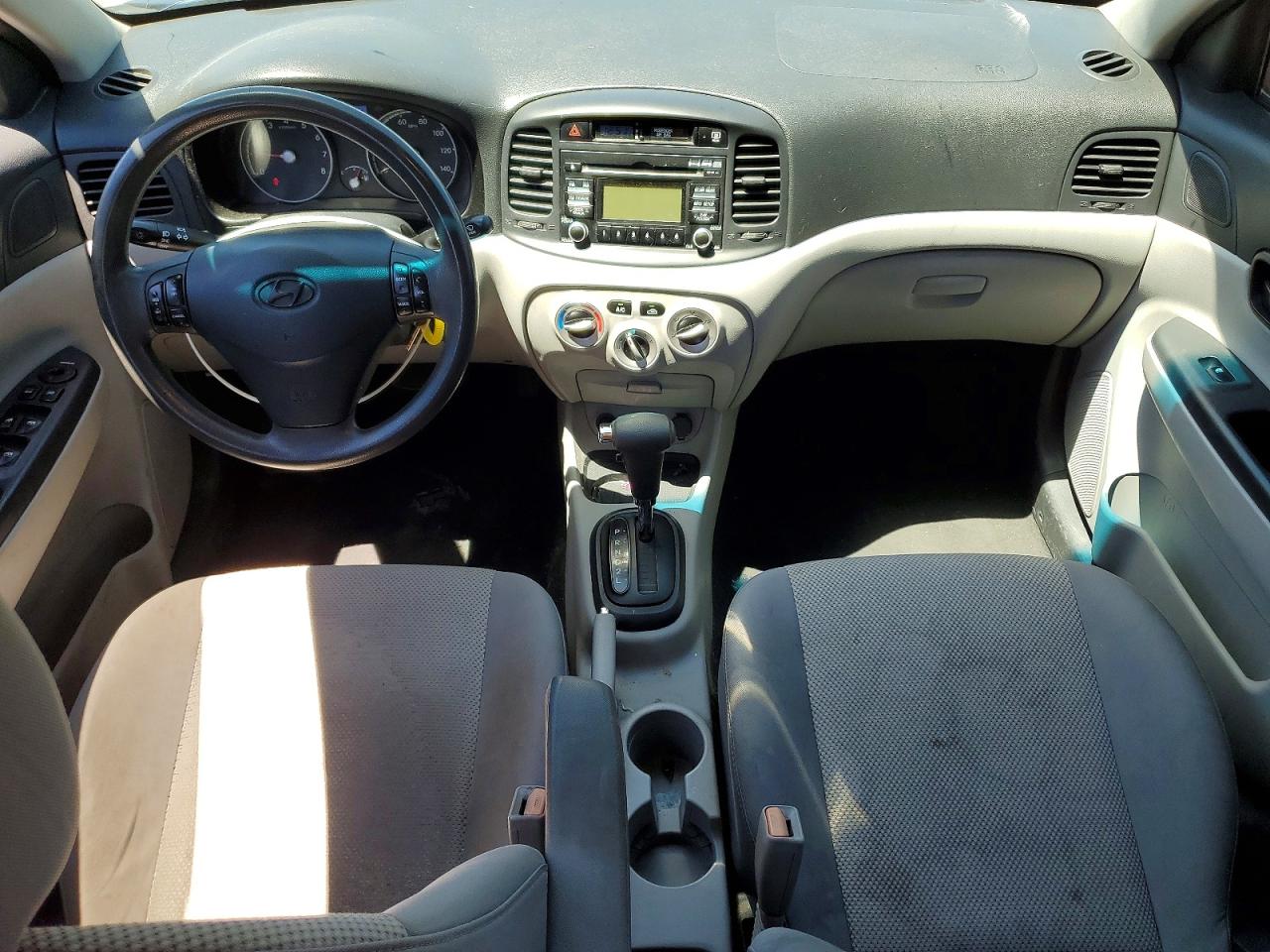 2010 HYUNDAI ACCENT