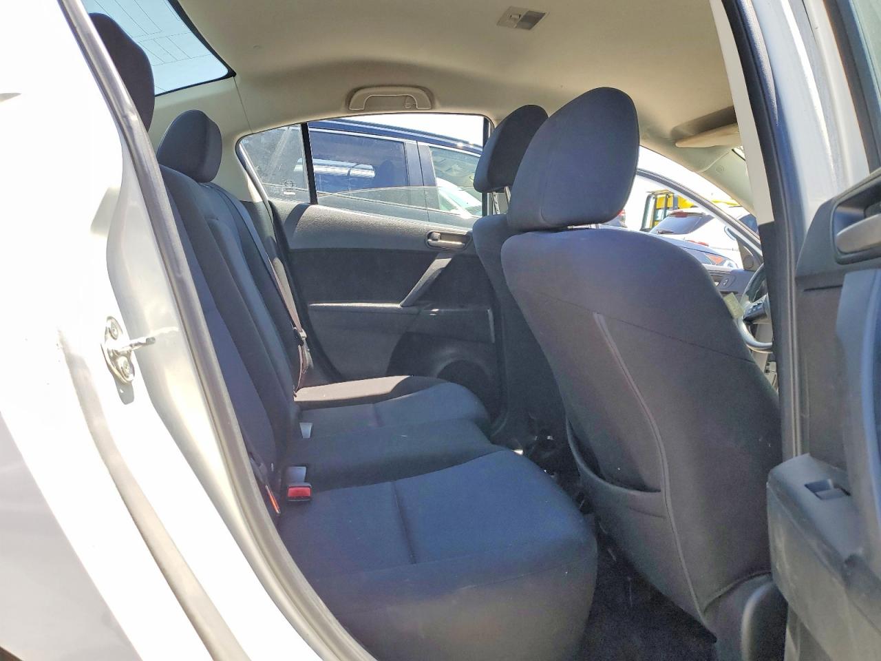 2010 MAZDA 3