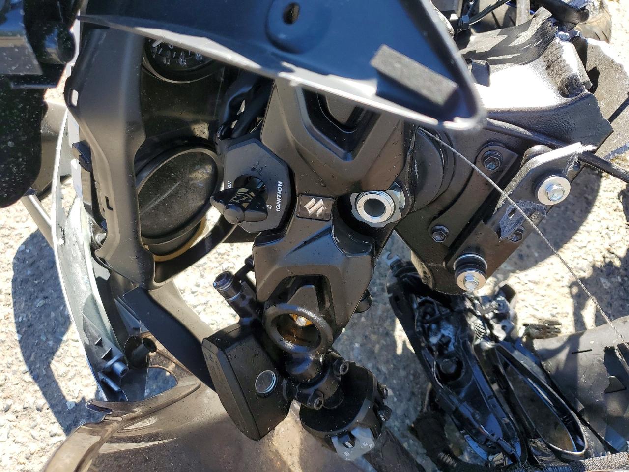 2025 SUZUKI GSX1300