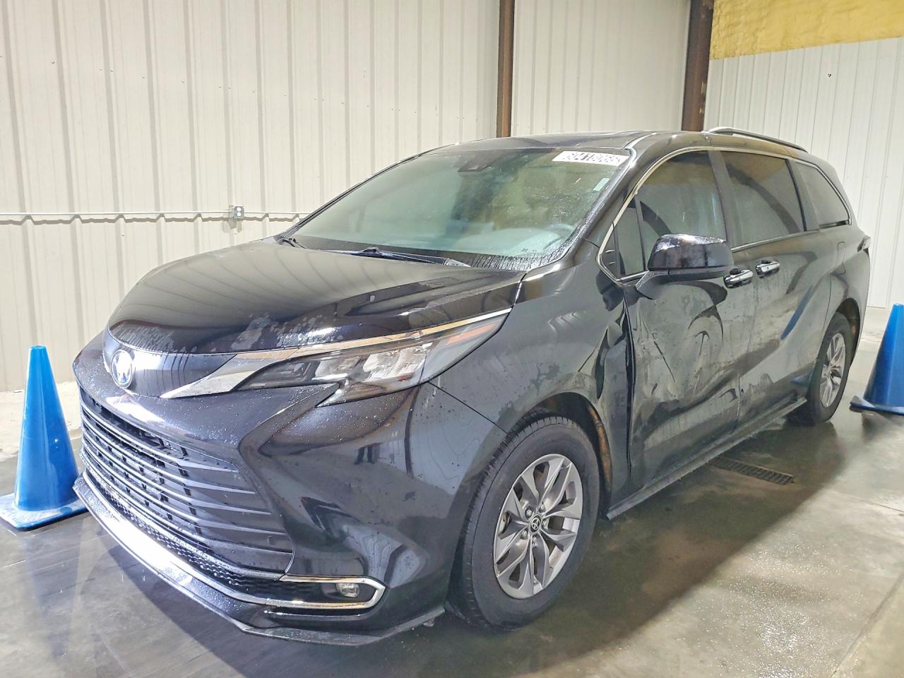 2024 TOYOTA SIENNA