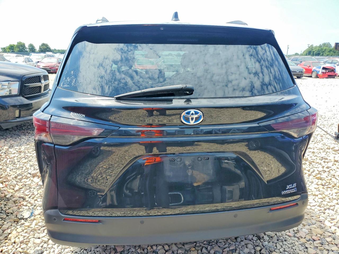 2024 TOYOTA SIENNA