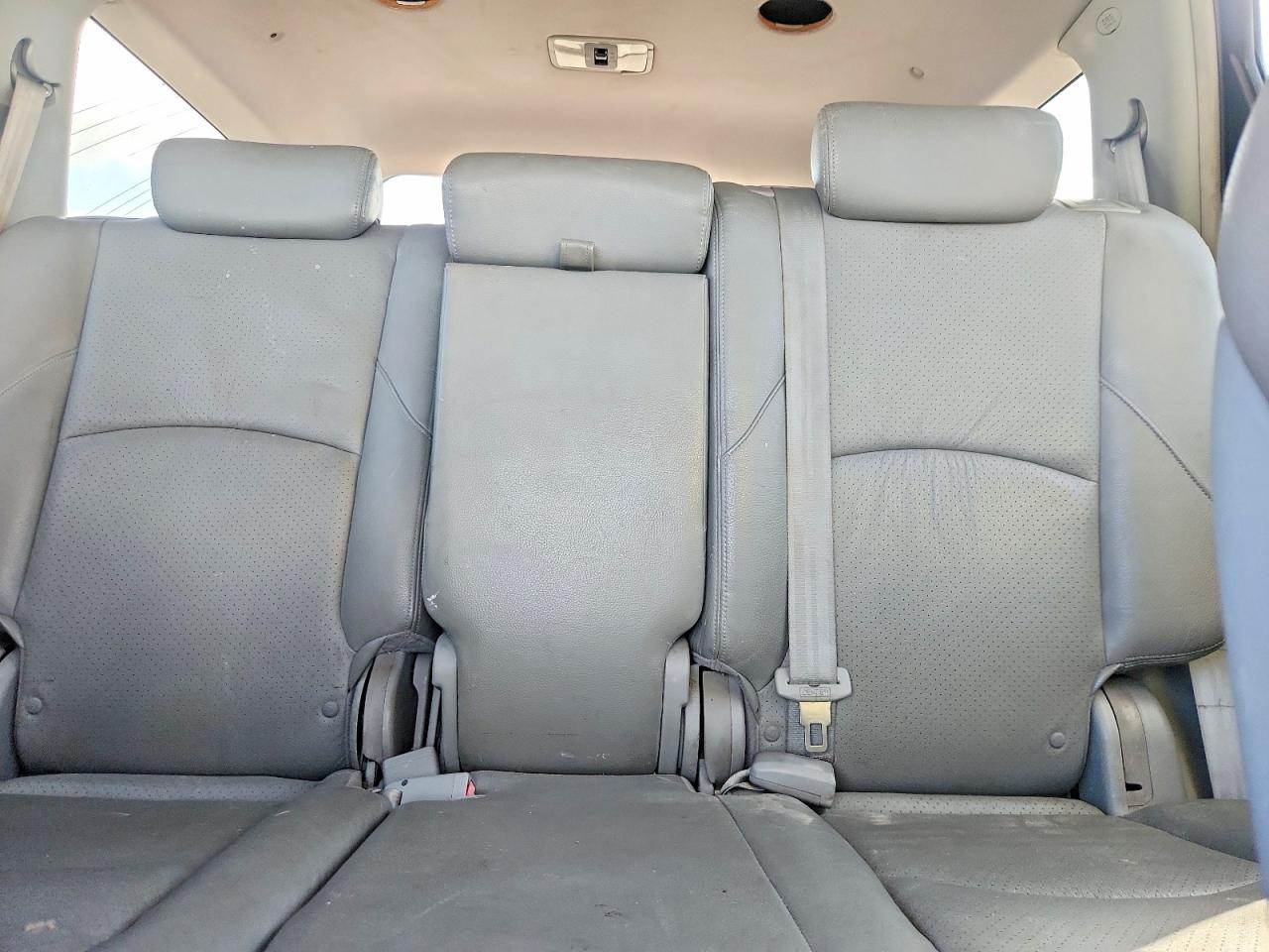 2009 KIA BORREGO