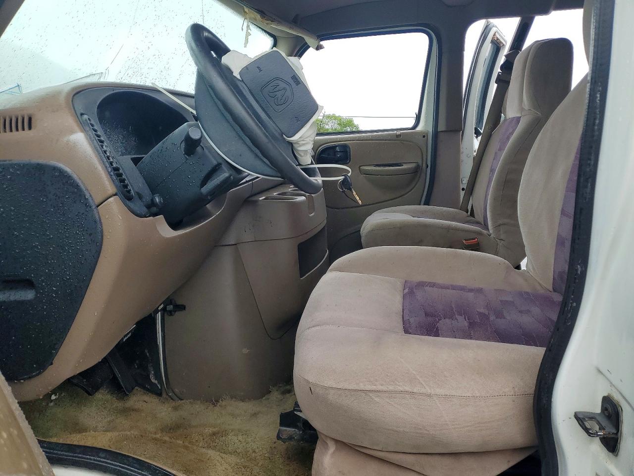 2003 DODGE B SERIES
