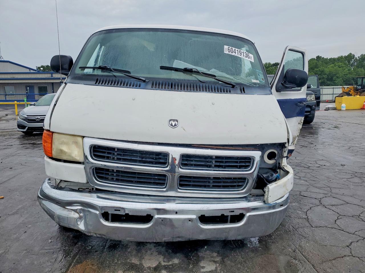 2003 DODGE B SERIES
