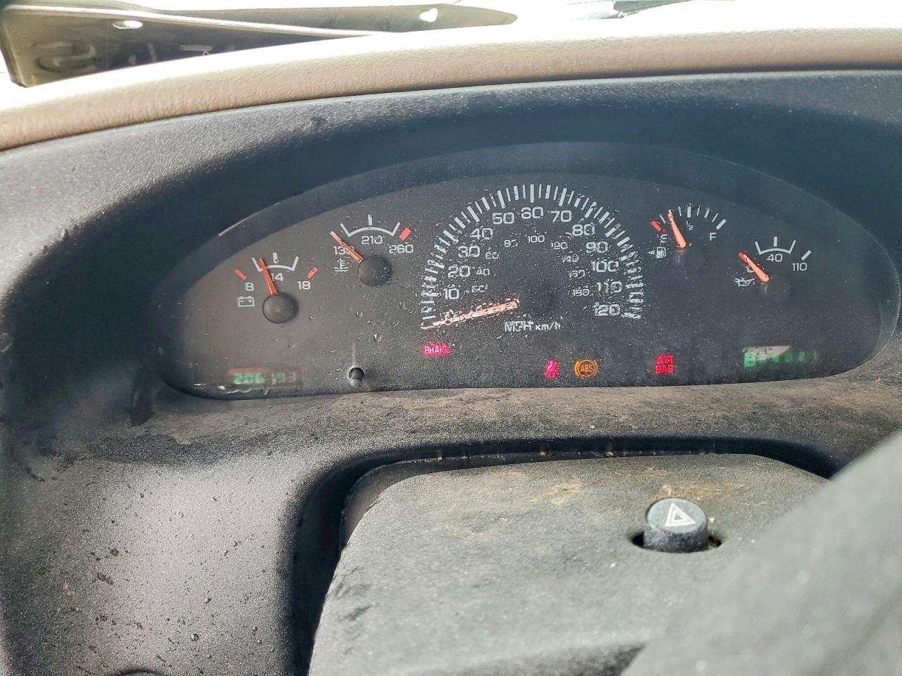 2003 DODGE B SERIES