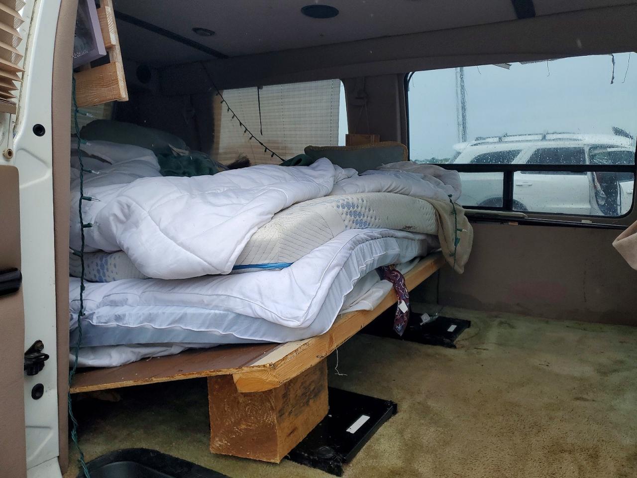 2003 DODGE B SERIES
