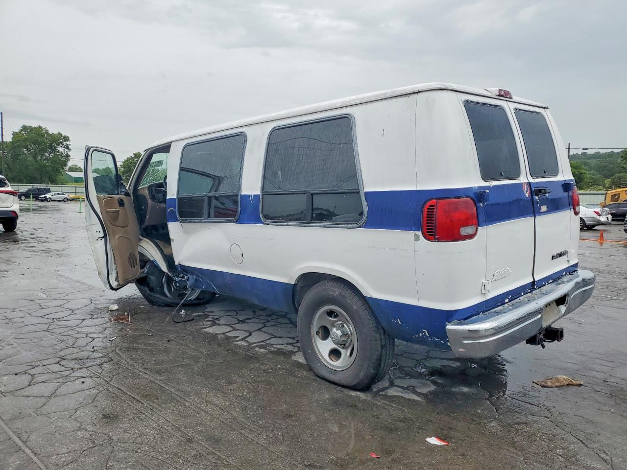 2003 DODGE B SERIES