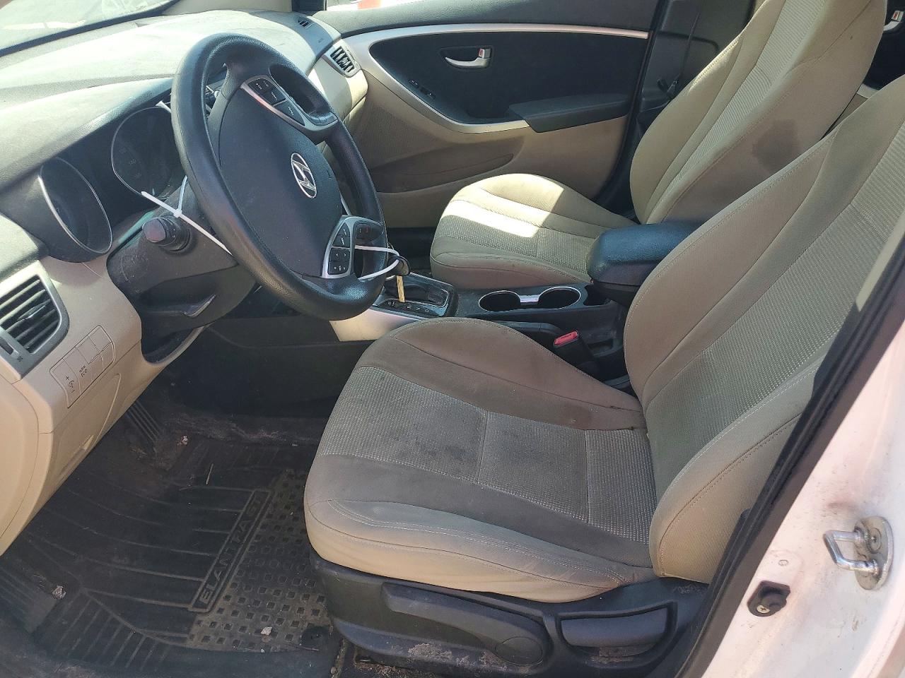 2016 HYUNDAI ELANTRA