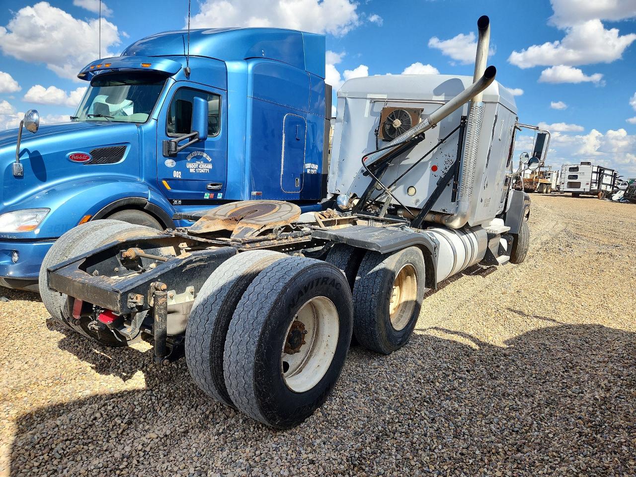 2011 MACK ALL OTHER