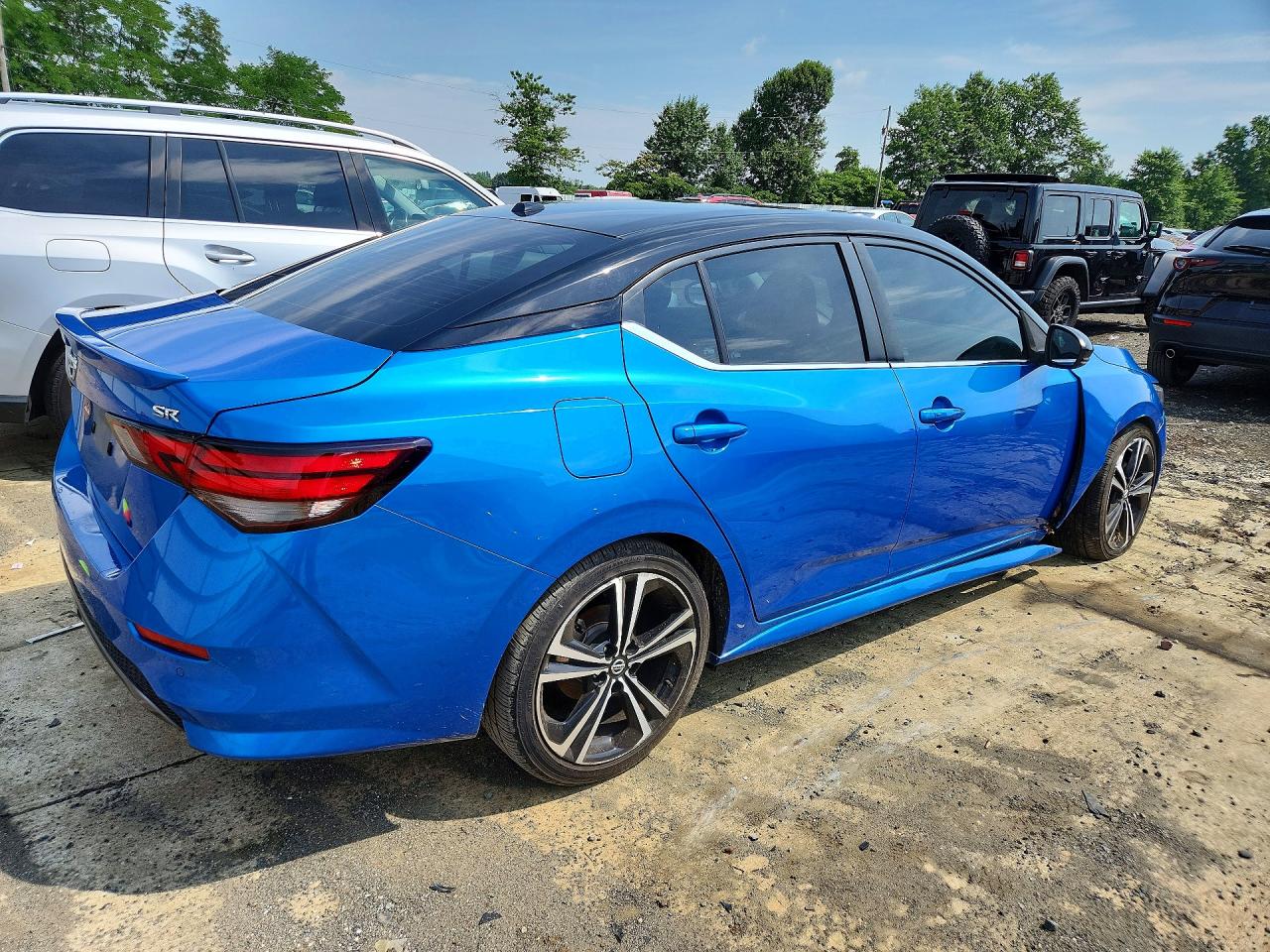 2022 NISSAN SENTRA