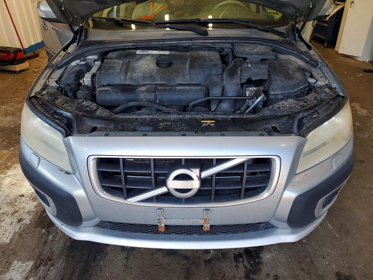 2010 VOLVO XC70
