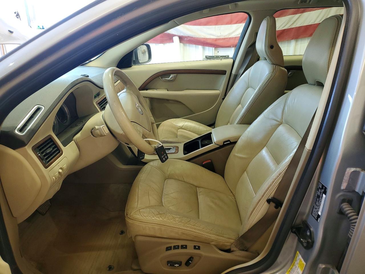 2010 VOLVO XC70