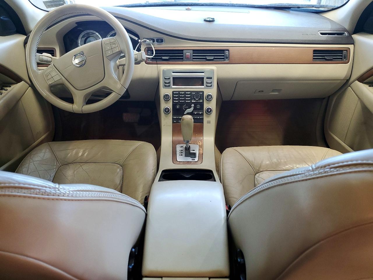 2010 VOLVO XC70