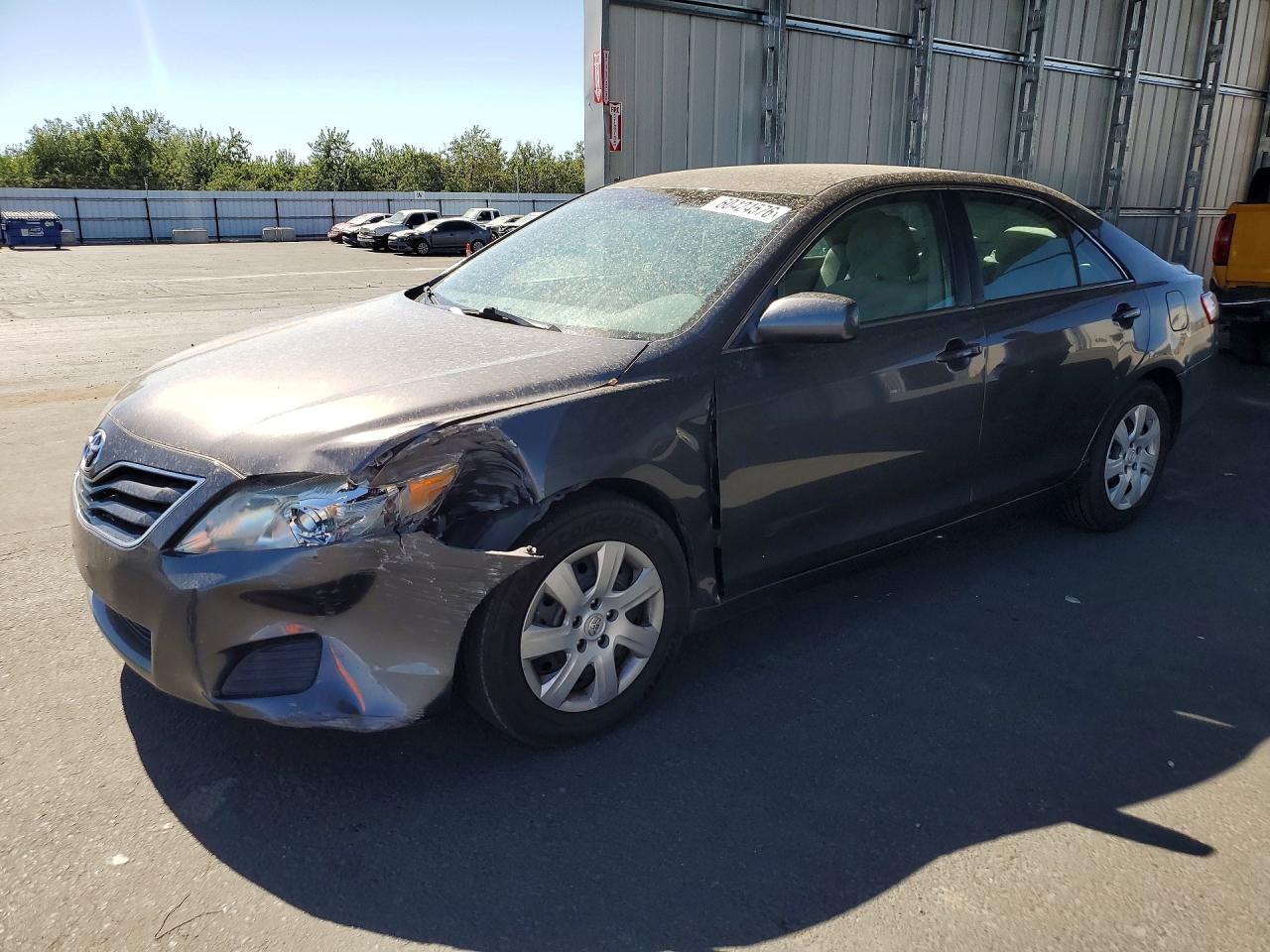 2011 TOYOTA CAMRY