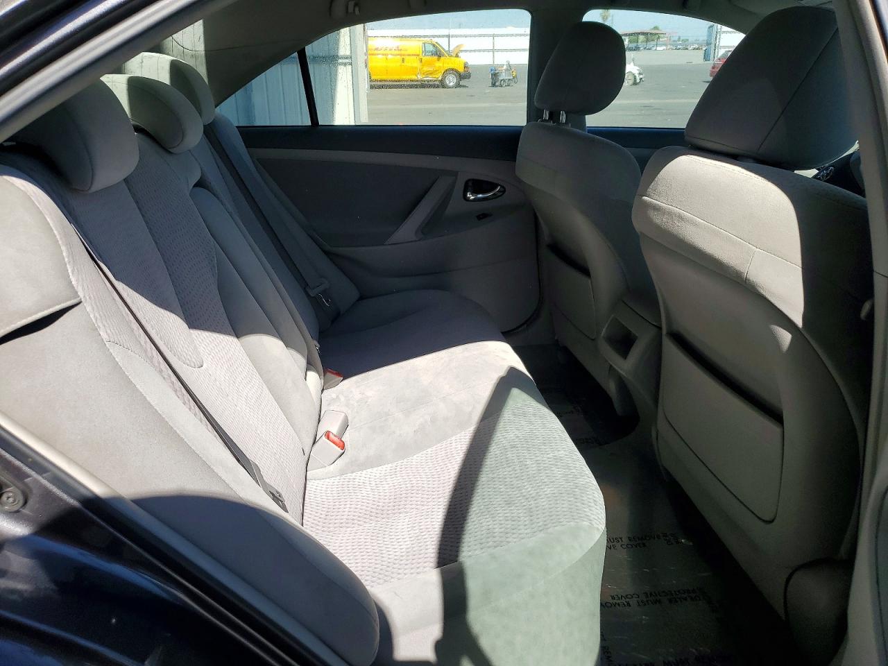 2011 TOYOTA CAMRY